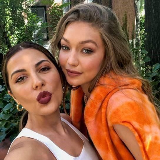 Buy Cosmetics Products & Beauty Products Online discount, deals, Coupons, Cashback, Promo Code, Freebies and special Promotional offers in India - freeshopping